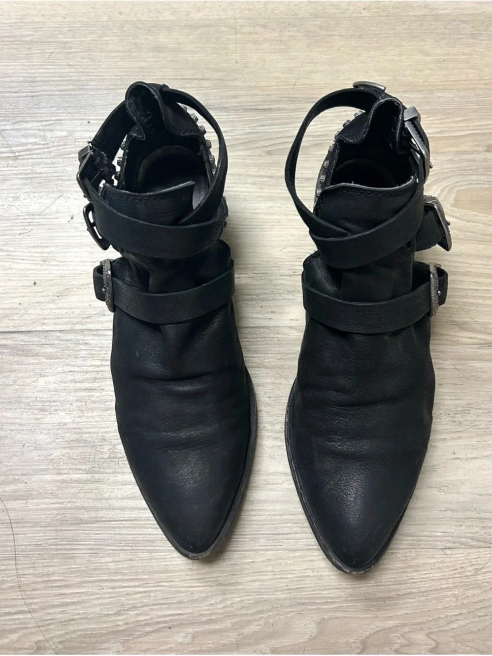 Dolce Vita Ankle Booties Women 9.5 Spur Cutout Studded Nubuck Black Leather Moto